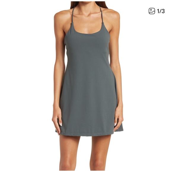Z by Zella Racerback Tennis Dress Size Medium Green Exercise Mini Dress Skort - Picture 1 of 6